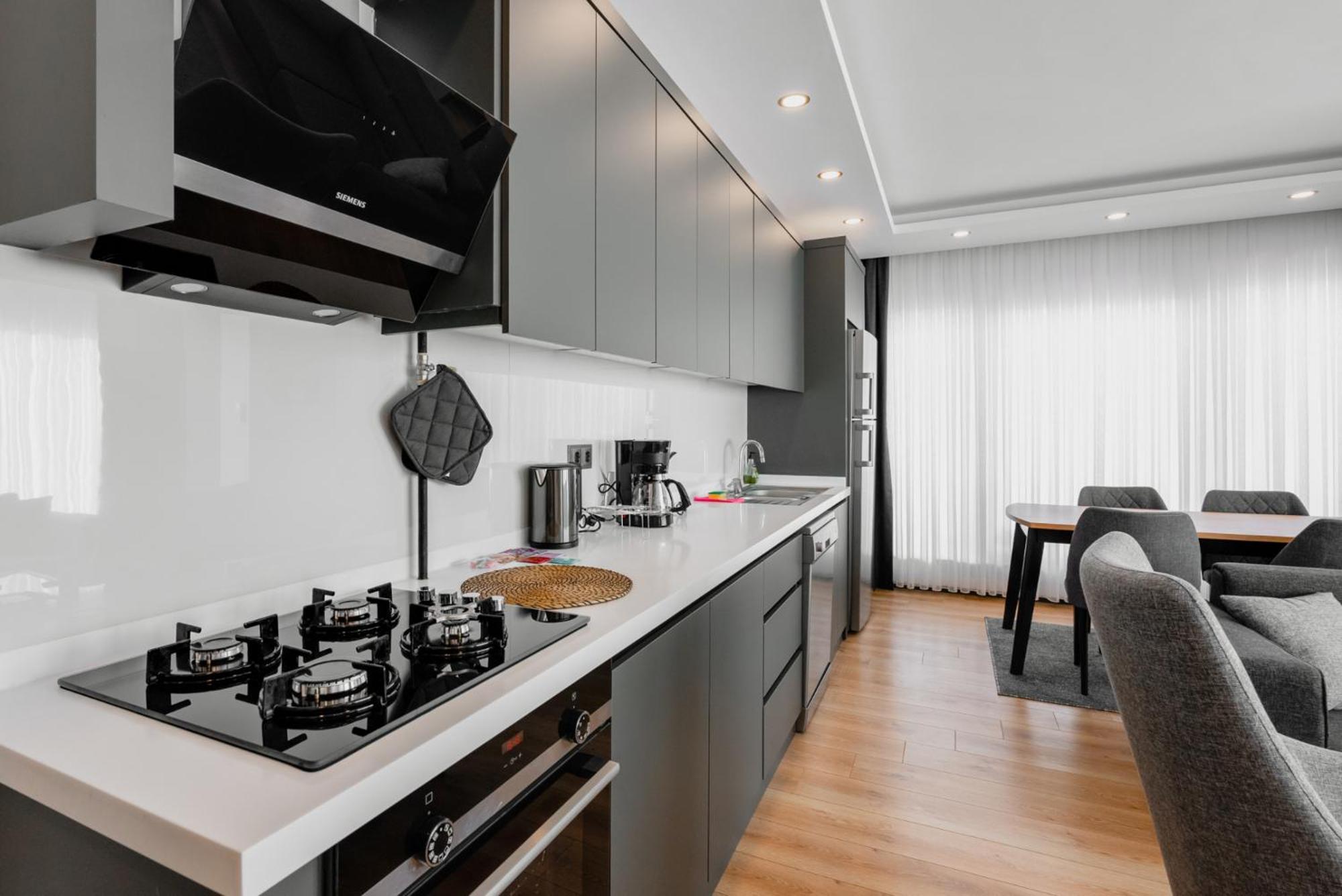 Daire Cozy Flat Close To Lara Beach In *