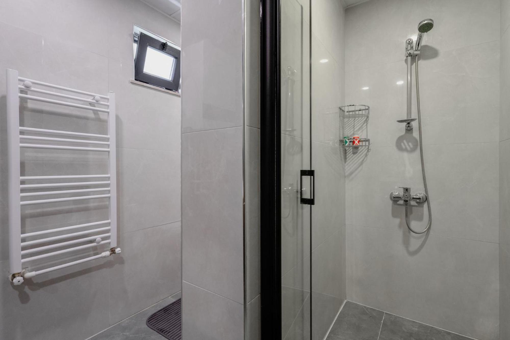 Daire Cozy Flat Close To Lara Beach In